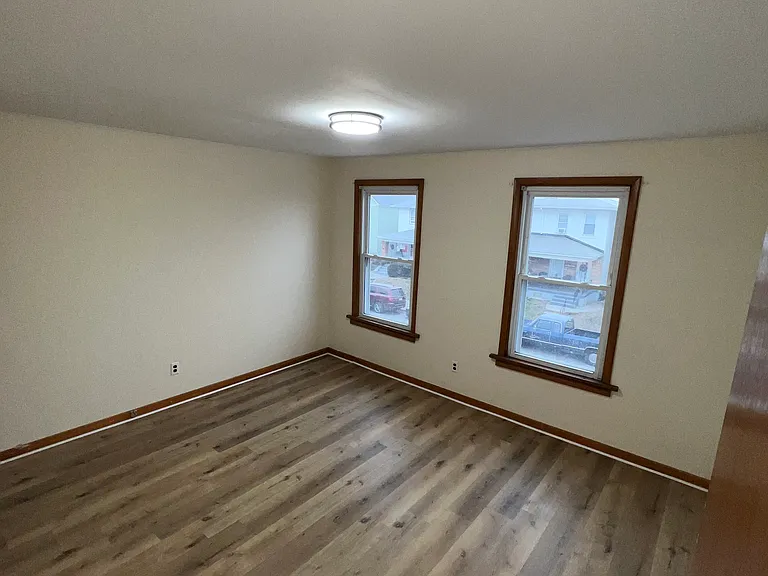144 Notre Dame Ave #144 — Photo 8