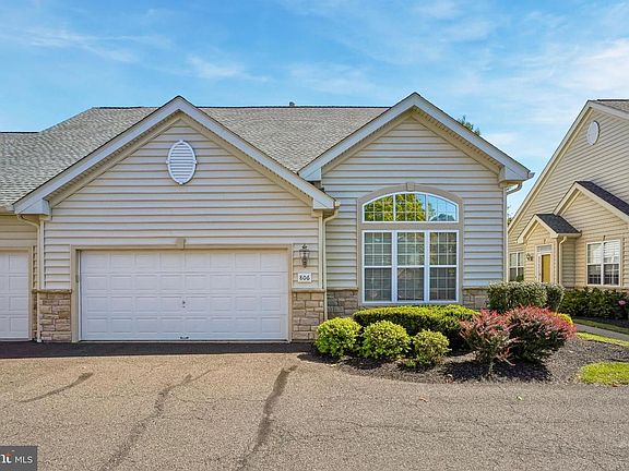 2nd image of 806 Devonshire Ct #59