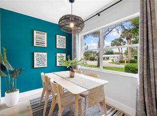 165 Wading Bird Cir #M-106, Naples, FL 34110