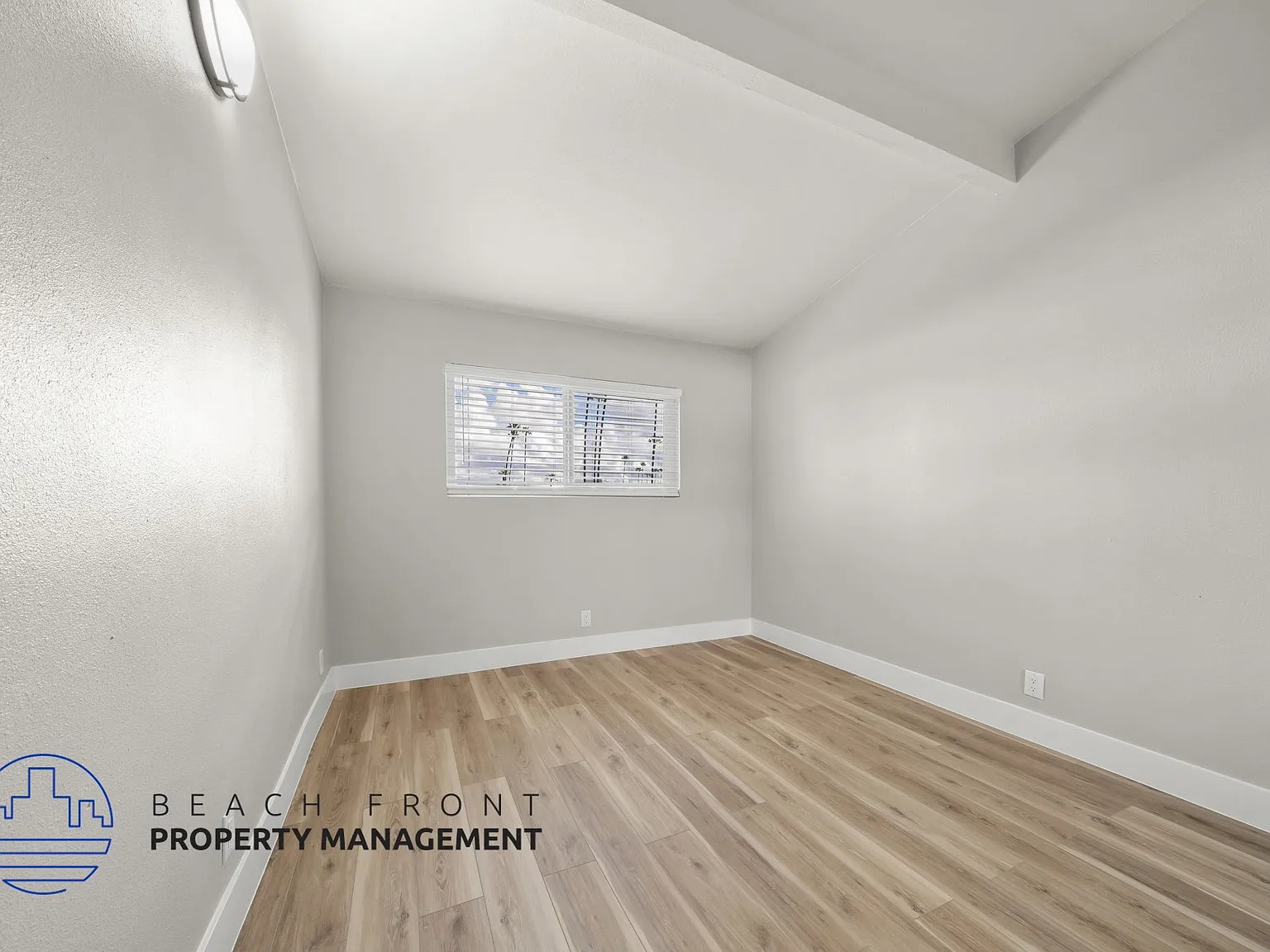 331 Wakefield — Photo 4