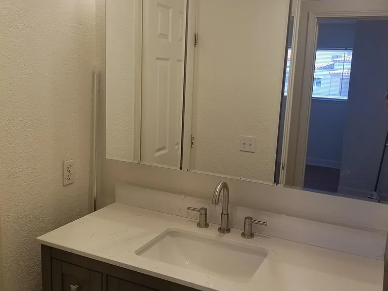 402 S Laurel St — Photo 11