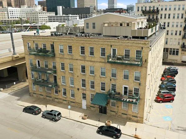 418 N 3rd STREET #440, Milwaukee, WI 53203