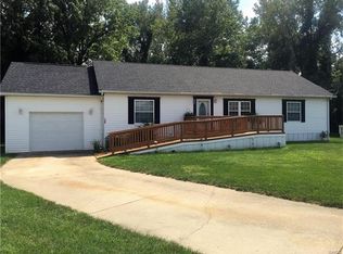 130 Hunters Holw, Collinsville, IL 62234