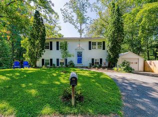 1063 Hampton Dr, Crownsville, MD 21032