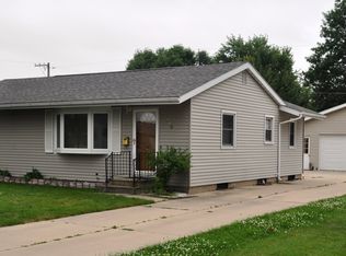 1910 Cornwall Ave, Waterloo, IA 50702