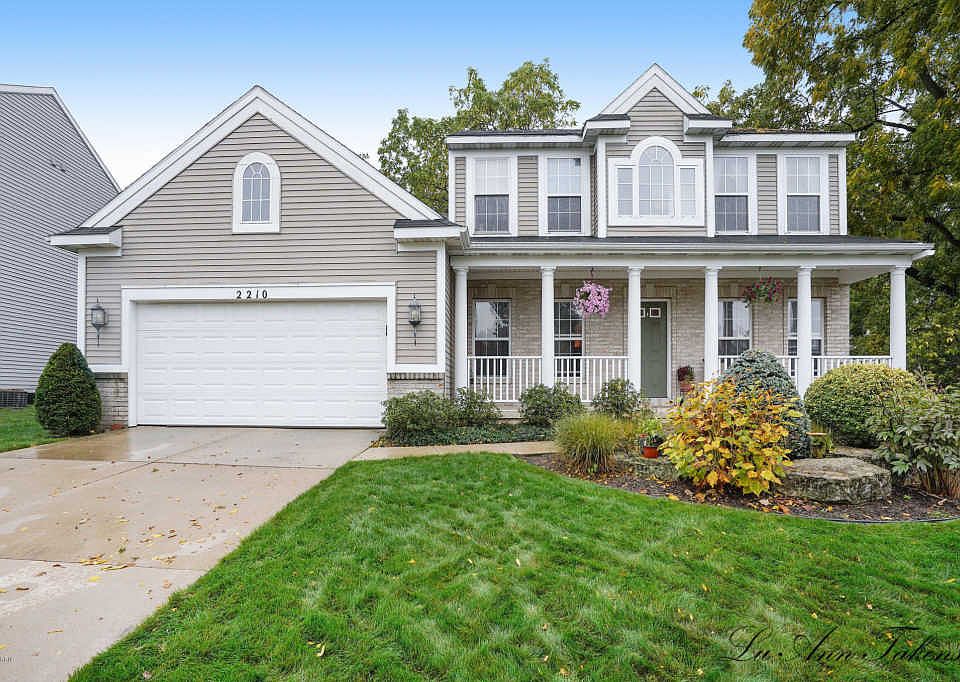 2210 Beatrice Dr NE Grand Rapids MI 49505 Zillow