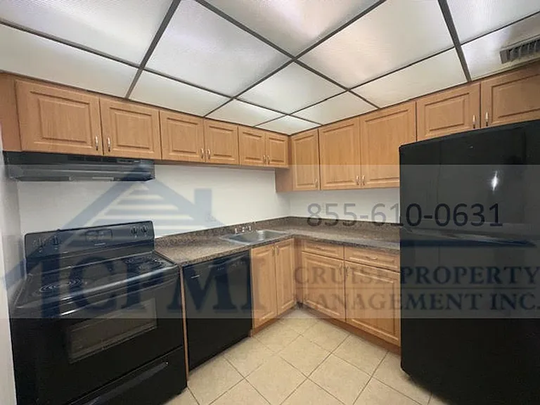 2930 Forest Hills Blvd — Photo 18
