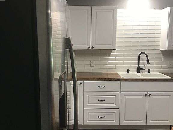 4th image of 1112 N Morris St