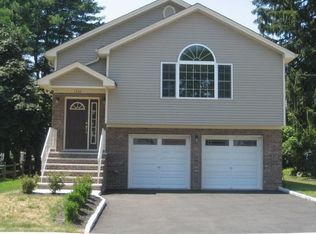 1220 Coolidge Ave, Union, NJ 07083