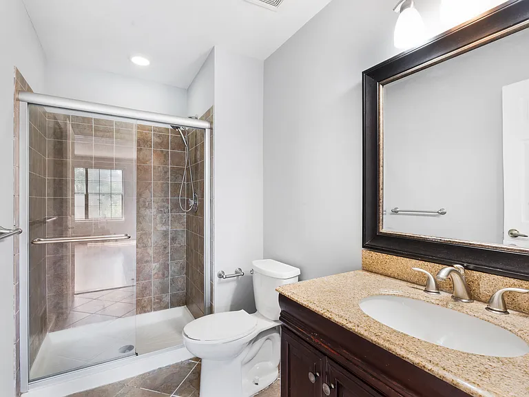 189 Irving Pl #189 — Photo 13