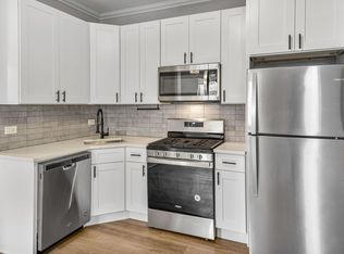 1402 N Greenview Ave APT 2F, Chicago, IL 60642