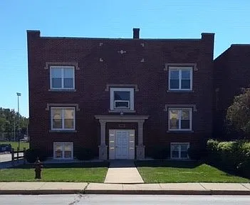 Front Entryway of 568 E. Cass Street