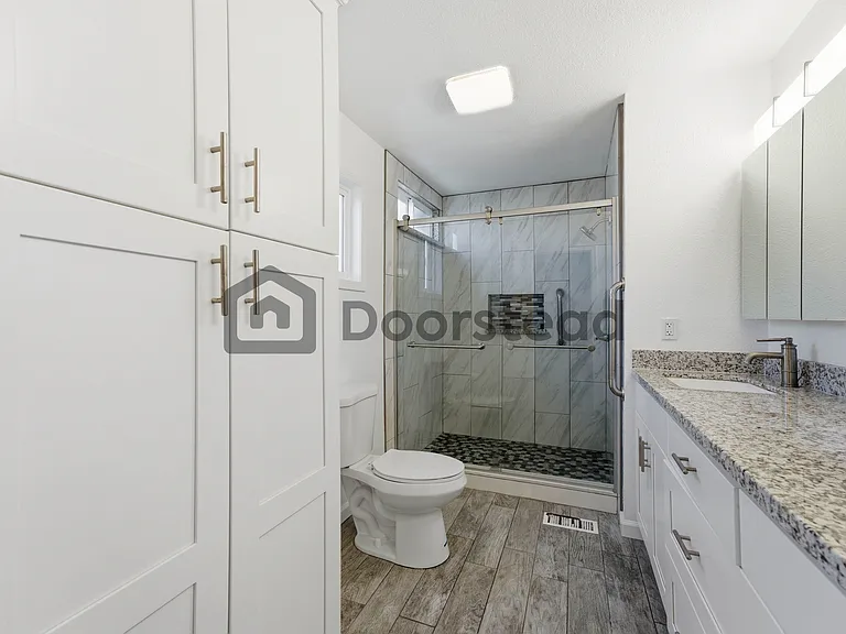 2555 Flosden Rd #122 — Photo 31