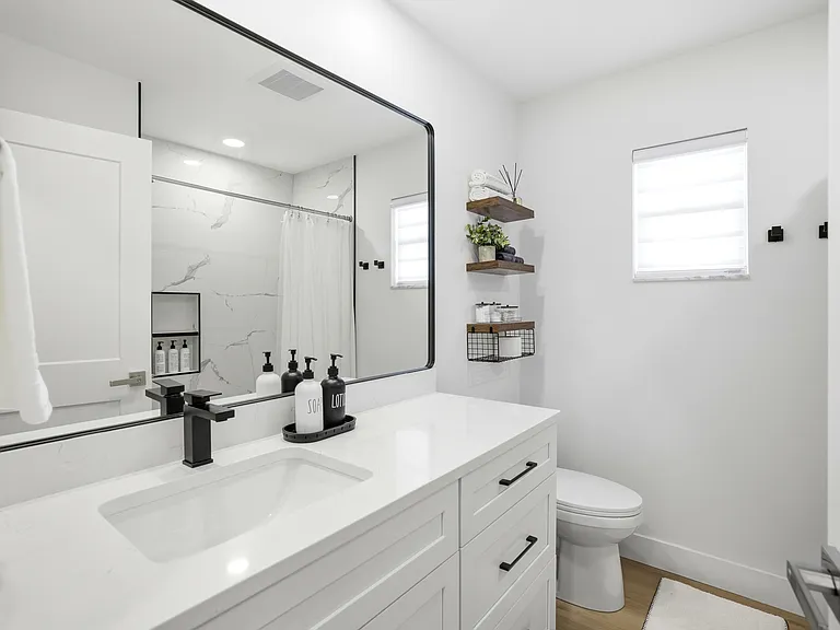 1530 Mackintosh Blvd — Photo 32