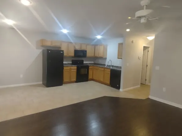 3 Bedroom ~ 2 1/2 Bath ~ Triplex ~ Benton KY, 232 Tara Ct, Benton, KY 42025