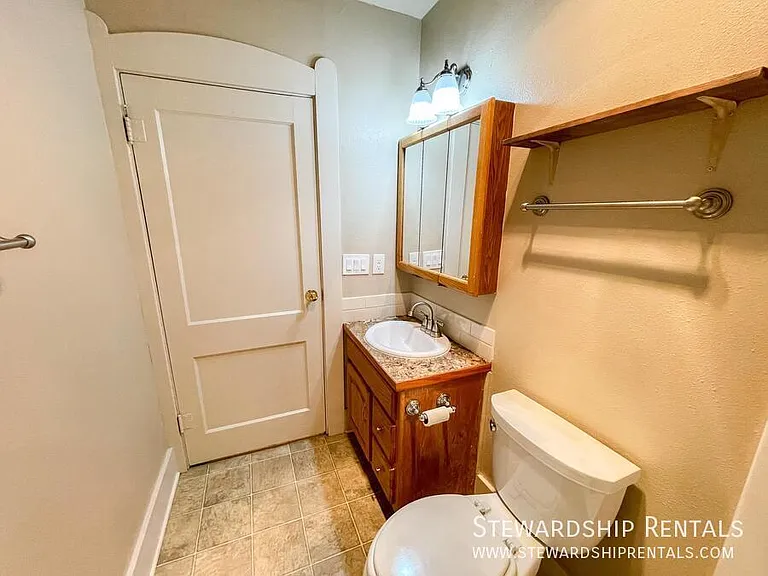 1745 Olive St — Photo 24