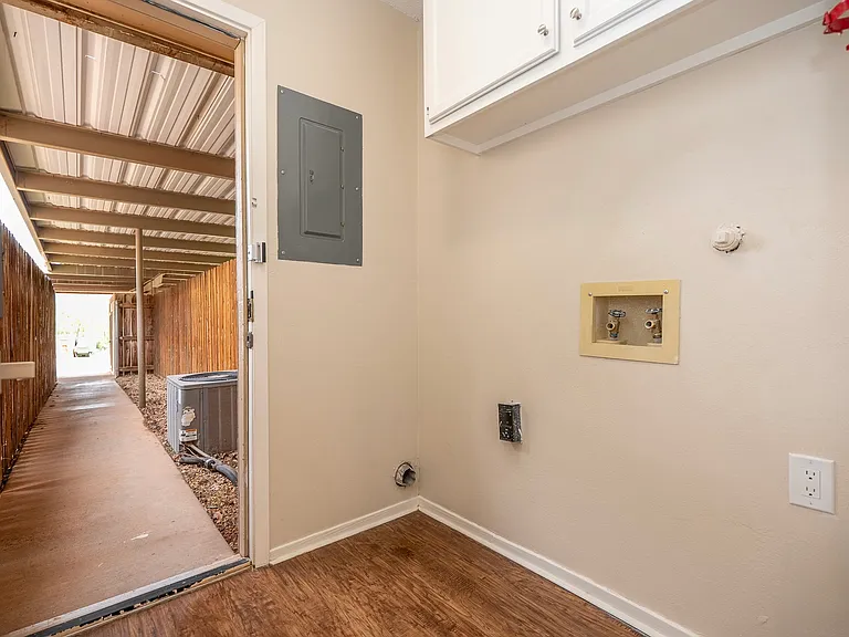 4547 Bermuda Dr — Photo 26