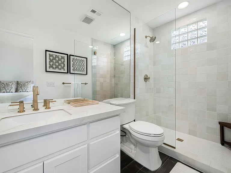56765 Merion — Photo 56