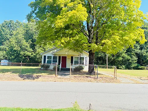 2710 Birchfield Ln Photo 1