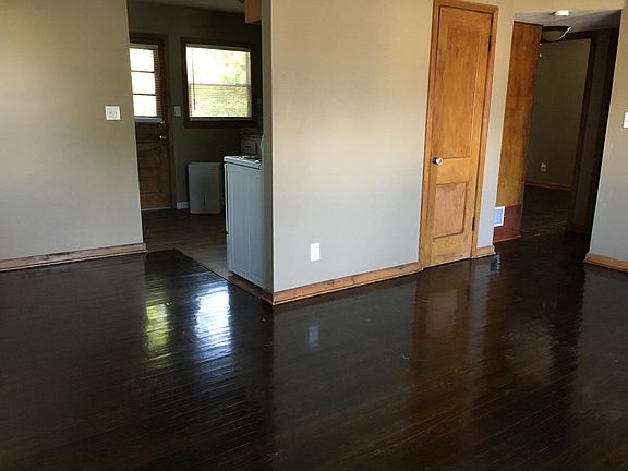 5th image of 2900 Hagemann St