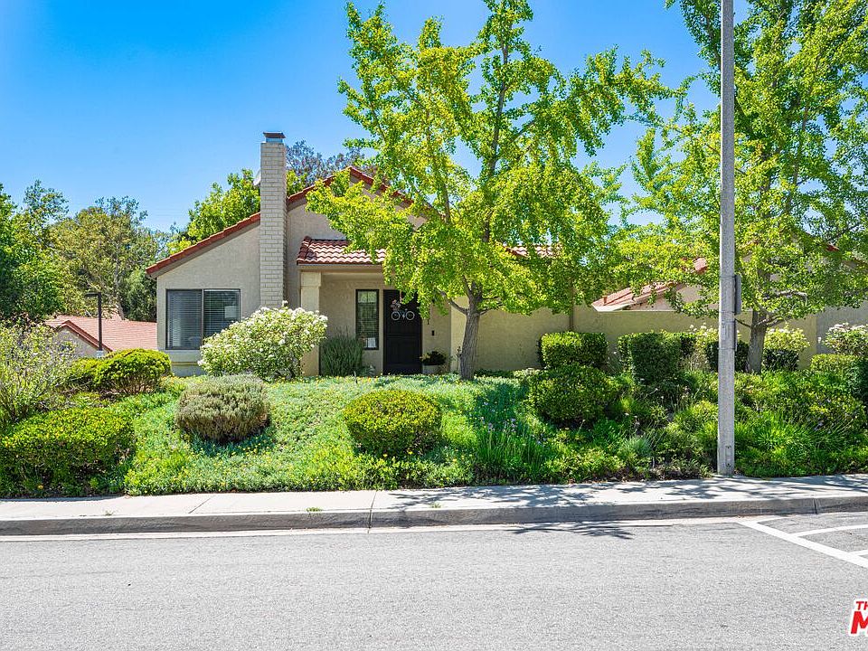 1st image of 26331 Rainbow Glen Dr #239