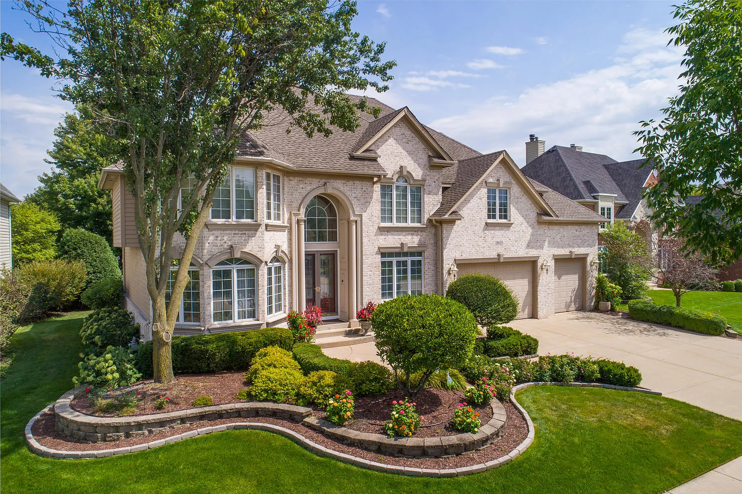 3655 White Eagle Dr photo 1
