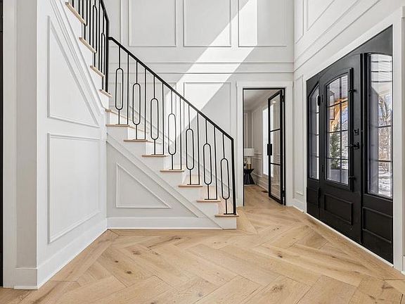 5th image of 2577 Wayland Rd