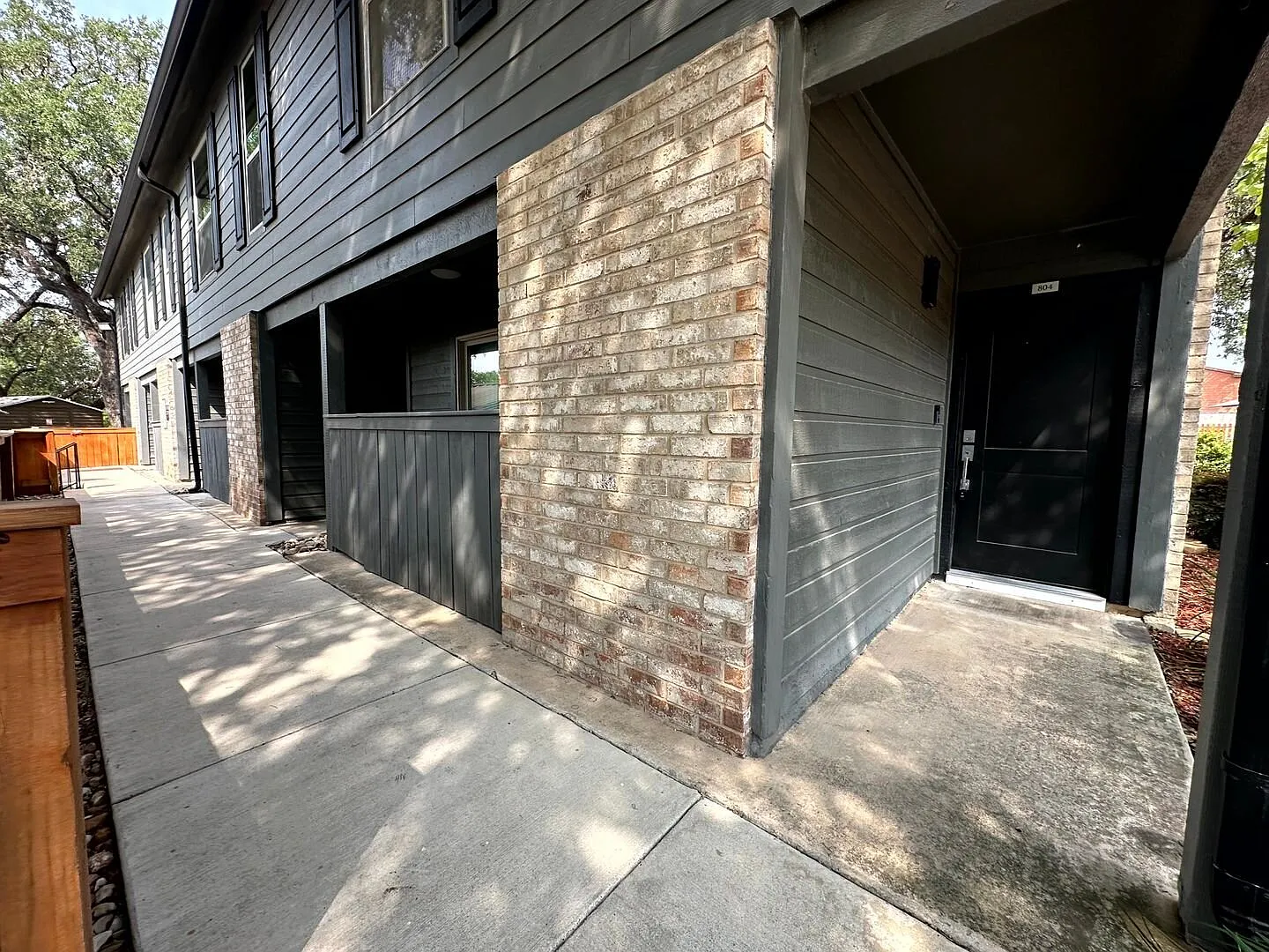 Old2718 — Photo 2