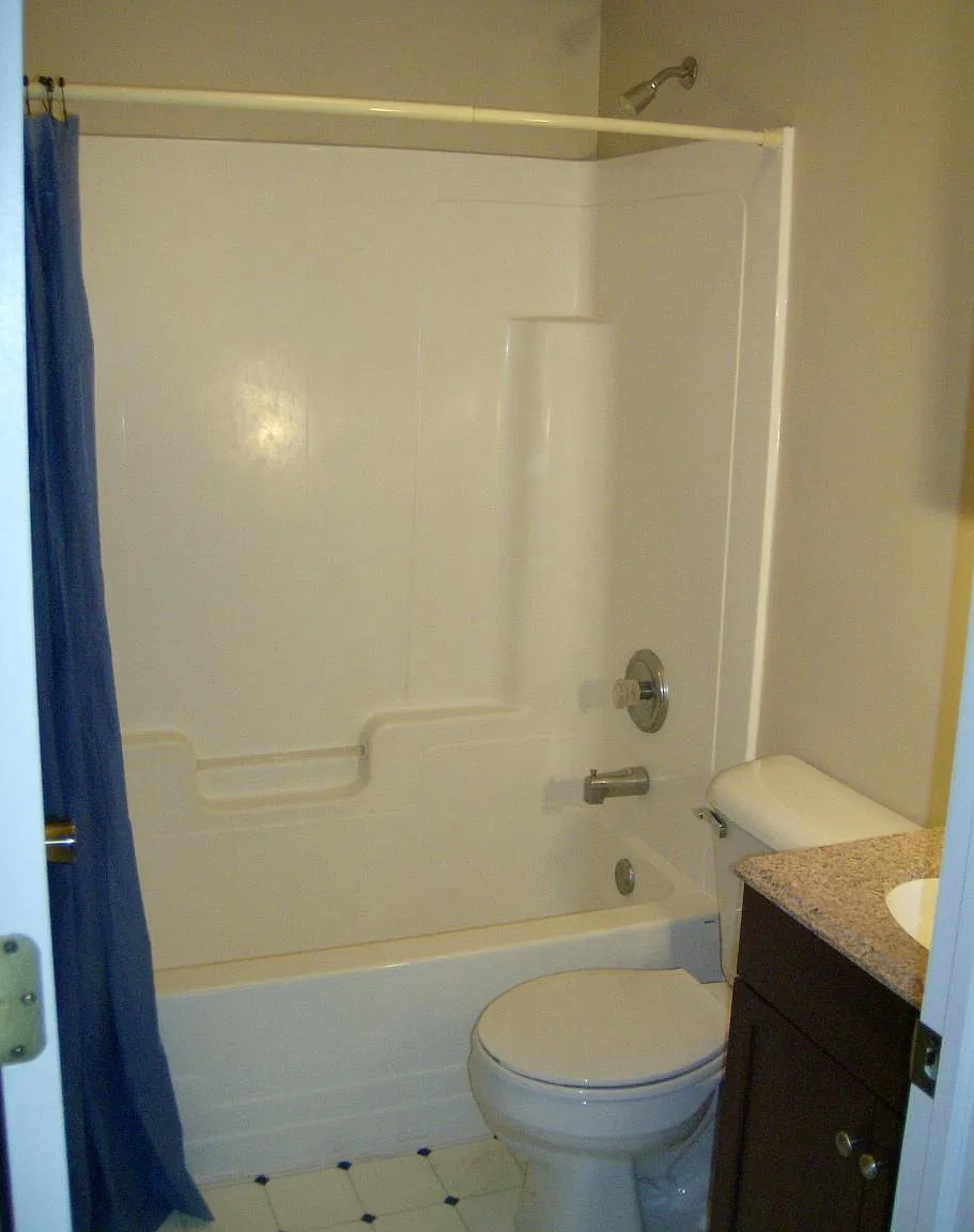 488 Columbia Avenue — Photo 4