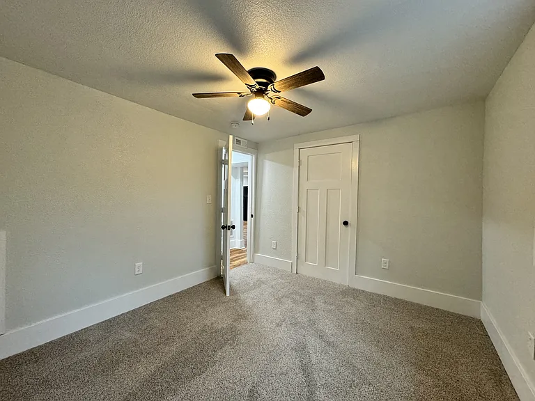 4801 University Ave #2 — Photo 5