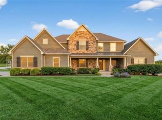 10509 N Hedges Ave, Kansas City, MO 64157