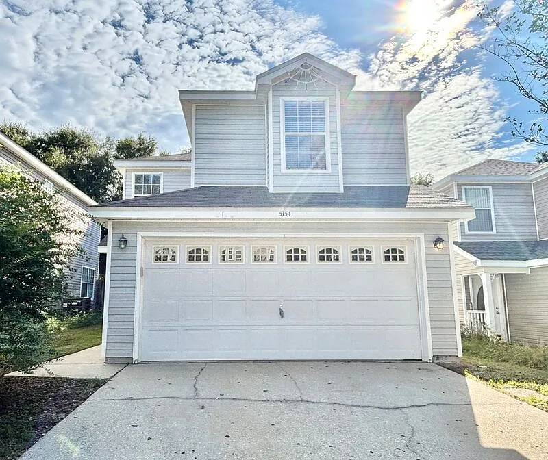 5154 Victoria Dr
