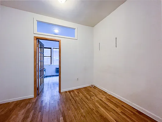 Rented by Compass | media 26