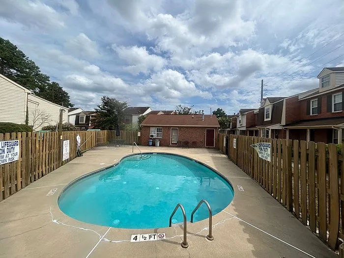 940 Glenn St #703 — Photo 23