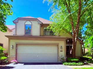 113 Chatsworth Cir, Schaumburg, IL 60194