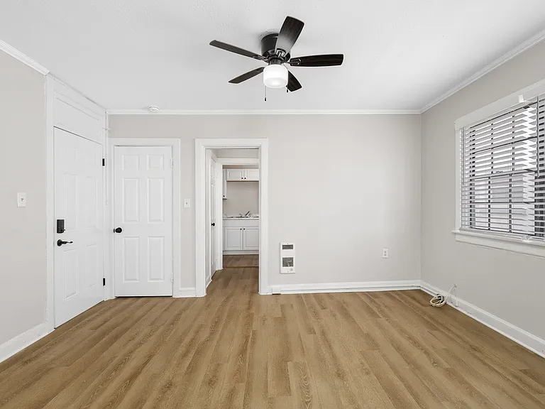517 Columbia Dr — Photo 25