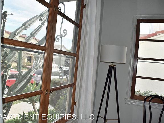 5th image of 465 N Spaulding Ave APT 2
