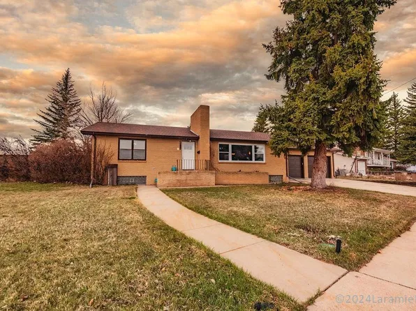 2518 Hillside Dr, Laramie, WY 82070