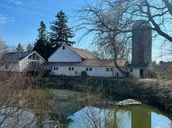 10955 Scio Church Rd, Chelsea, MI 48118