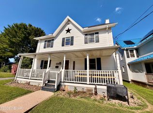 321 Spruce St, Jersey Shore, PA 17740
