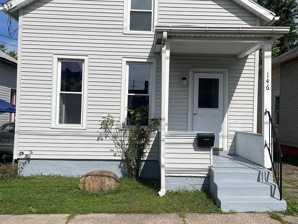 1st image of 146 E 25th St