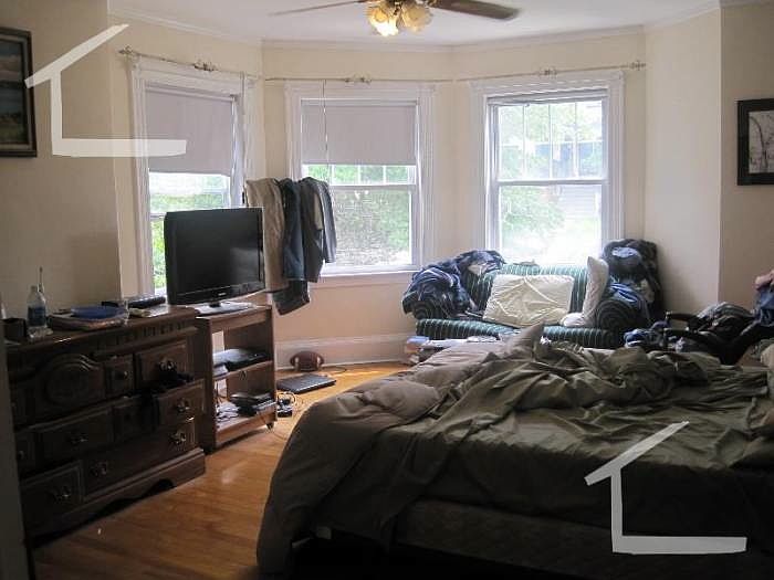 2nd image of 64 Mapleton St