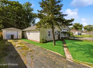 1026 Pine St, Waukegan, IL 60085