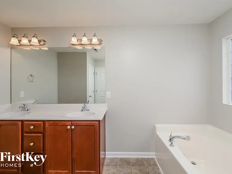 1593 Abbey Park Ct — Photo 12