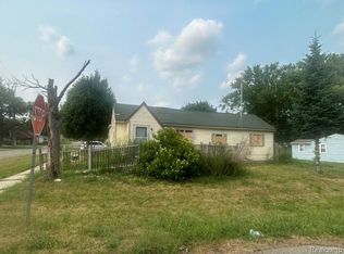 1373 Wells St, Burton, MI 48529