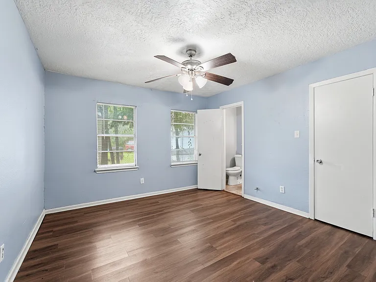 6526 Linden St #1 — Photo 8