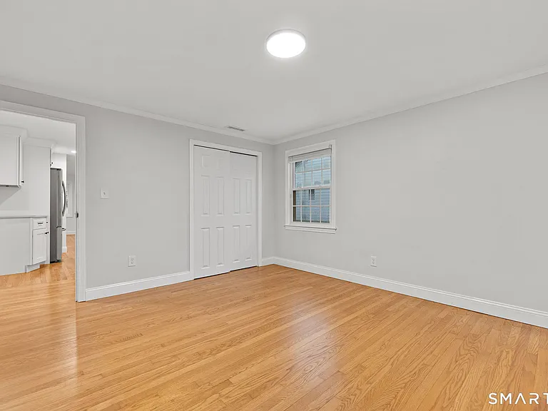 12 Sherwood Rd — Photo 10
