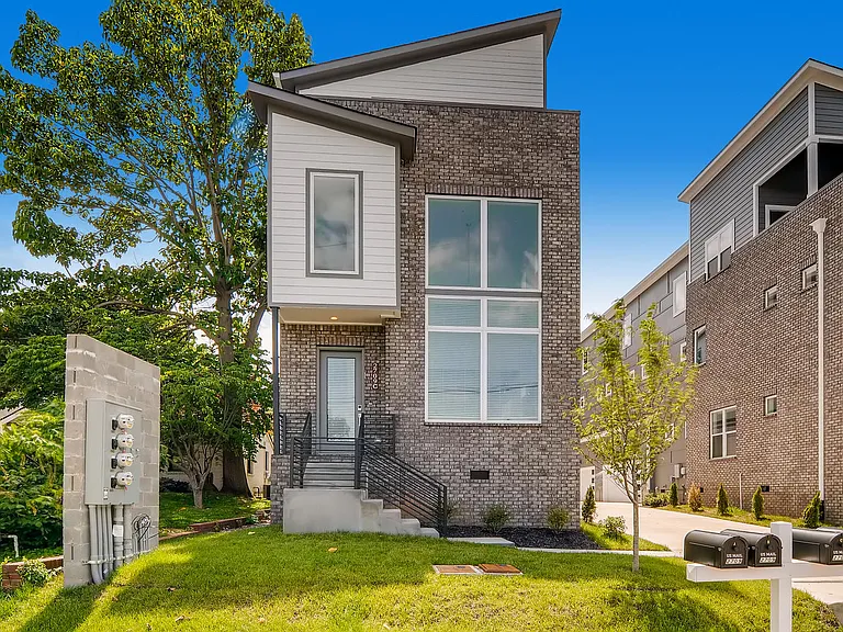 2709C Greystone Rd — Photo 1