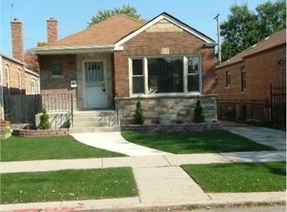 8927 S Merrill Ave, Chicago, IL 60617