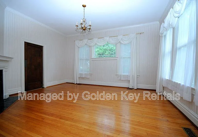 105 S Pineview Ave — Photo 4